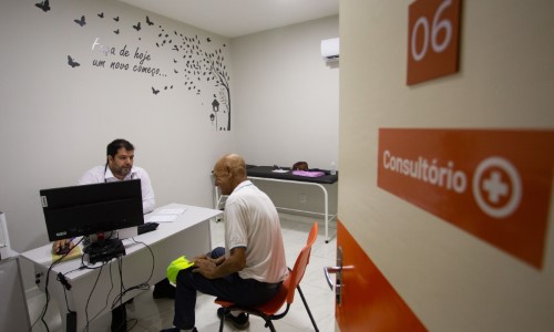 Volta Redonda contrata profissionais e reduz espera para médicos especialistas
